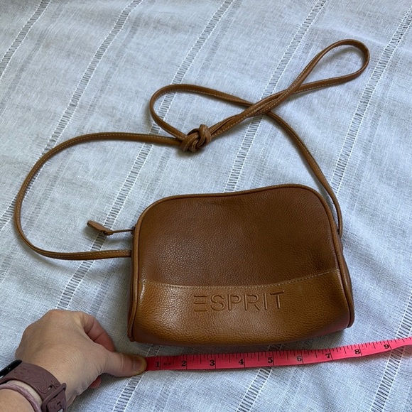 Esprit Vintage Brown Crossbody Bag with Sleek Design - Picture 12 of 14